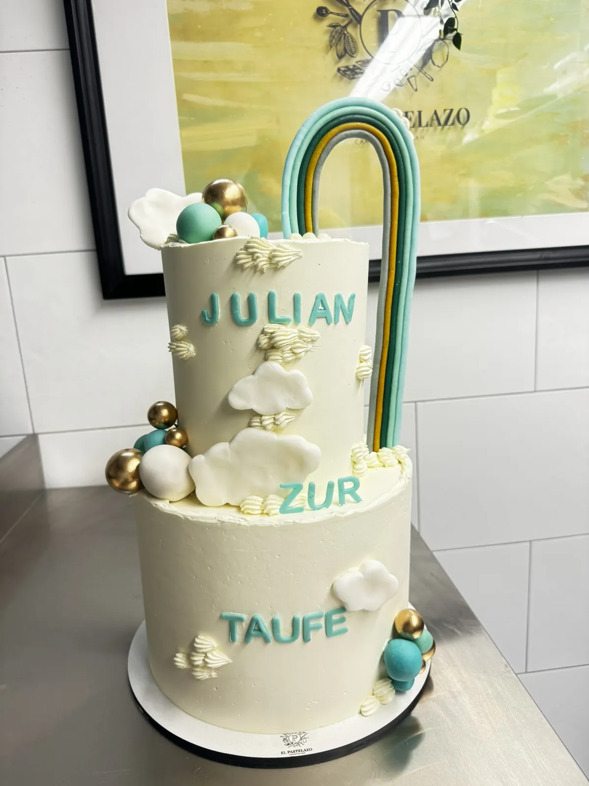 Zweistöckige Torte
